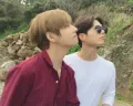 Sahabat Dekat, V BTS dan Park Bo Gum Pamer Foto Selfie Bareng di Instagram