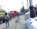 Video Seorang Kakek Tertabrak Motor di Langensari Ungaran, Tergeletak Bersimbah Darah di Jalan