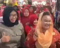 Prita Wardani Cosplay Jadi Mbak Ita Walkot Semarang saat Karnaval Pasar Johar, Jambulnya Khas Banget