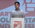 Ngeri! Kunjungan ke Pati, Kaesang Pangarep Digeber Rombongan Motor Bawa Bendera PDIP
